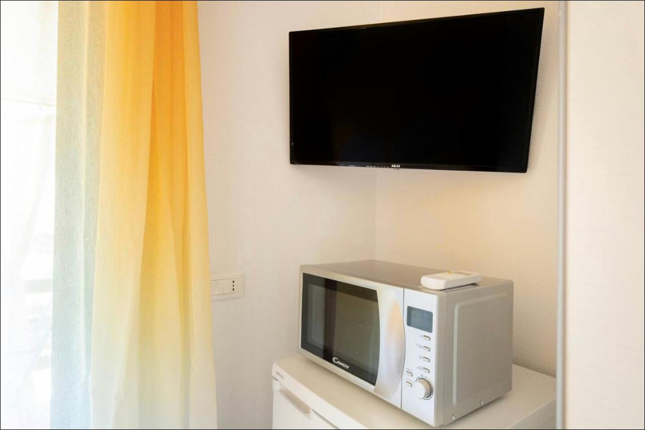 Casa Sharon Appartamento Vista Mare Ad אולביה מראה חיצוני תמונה