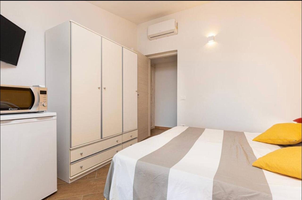Casa Sharon Appartamento Vista Mare Ad אולביה מראה חיצוני תמונה